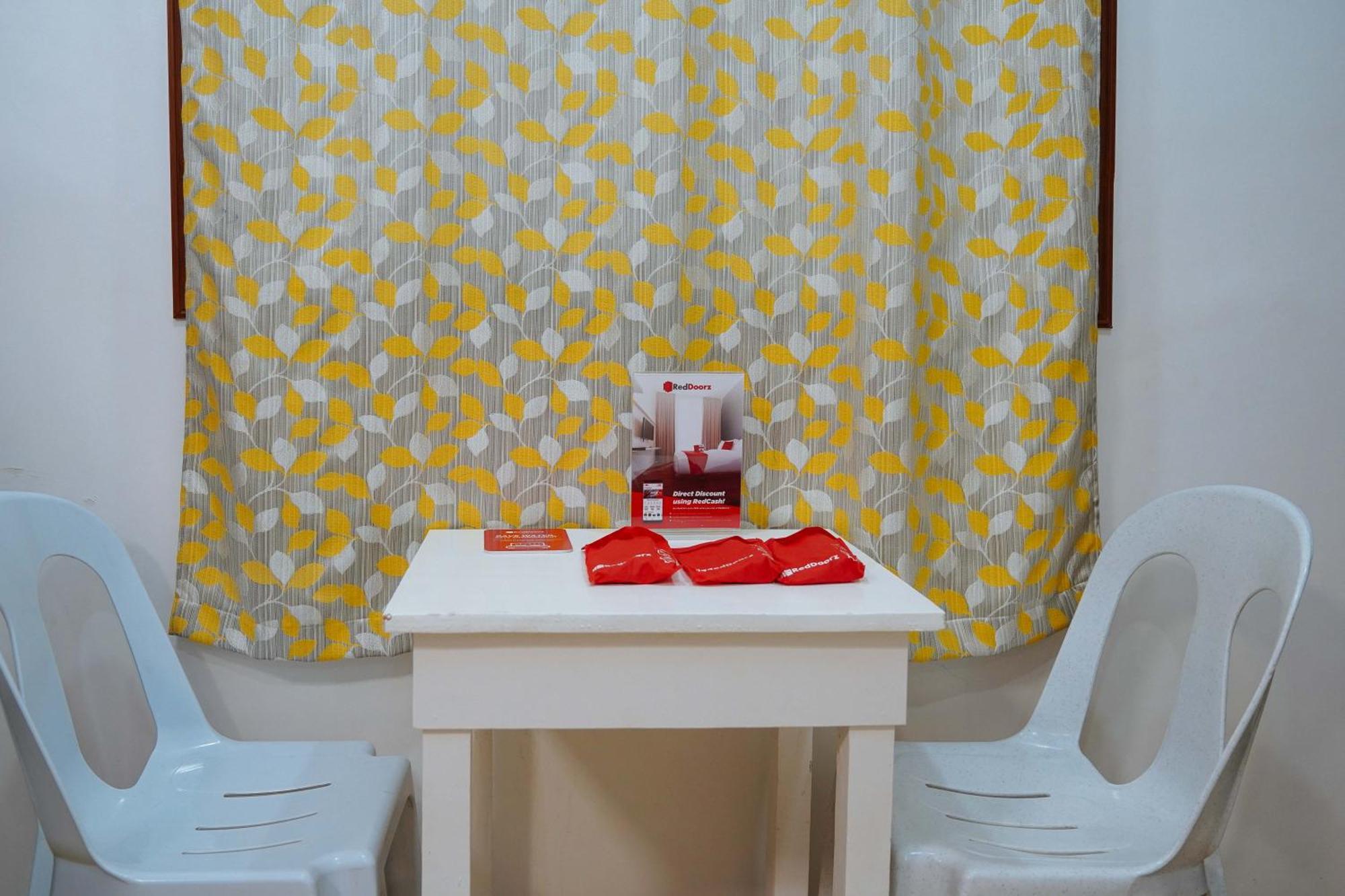 Reddoorz Plus At Billy'S Resort Ослоб Екстериор снимка
